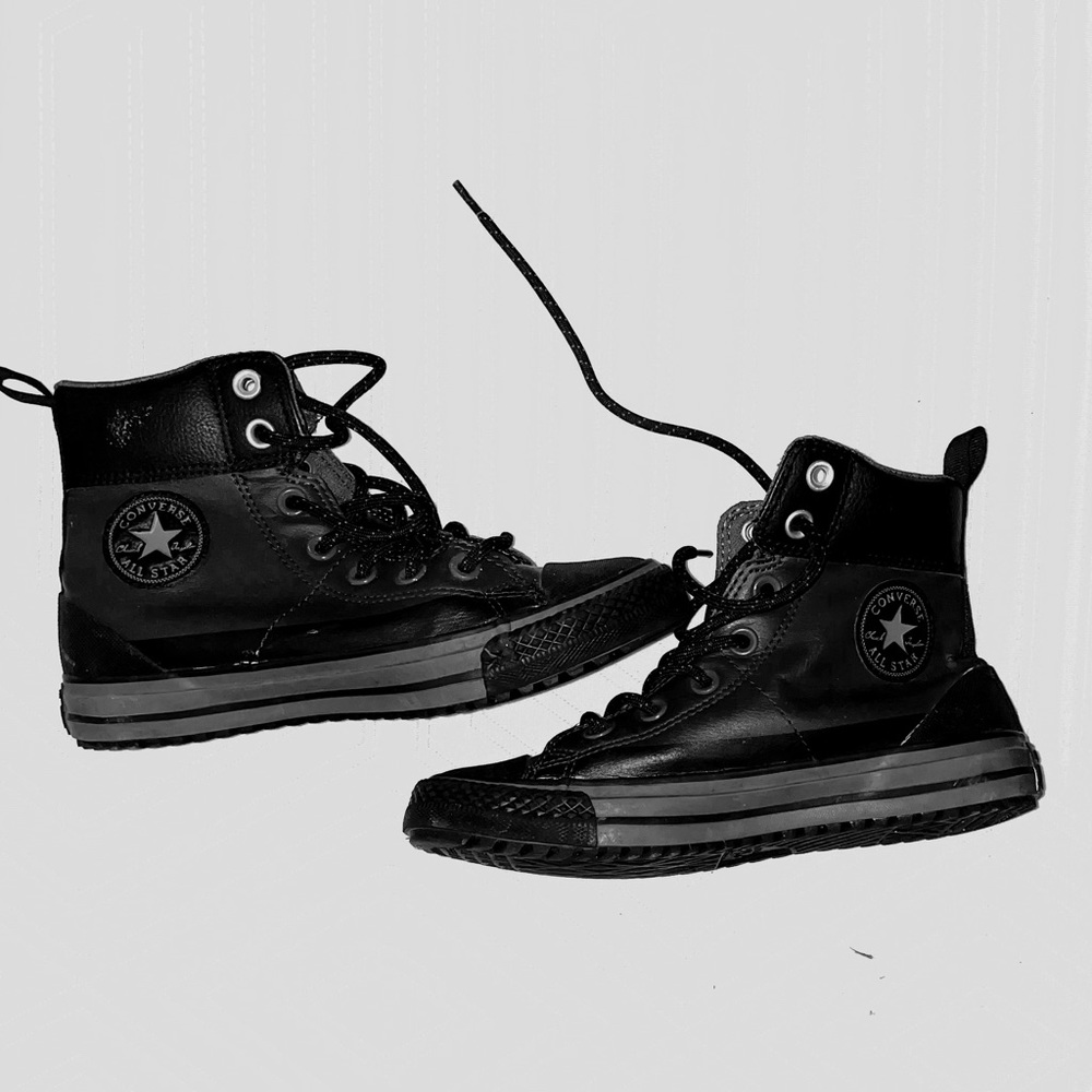 Black leather converse